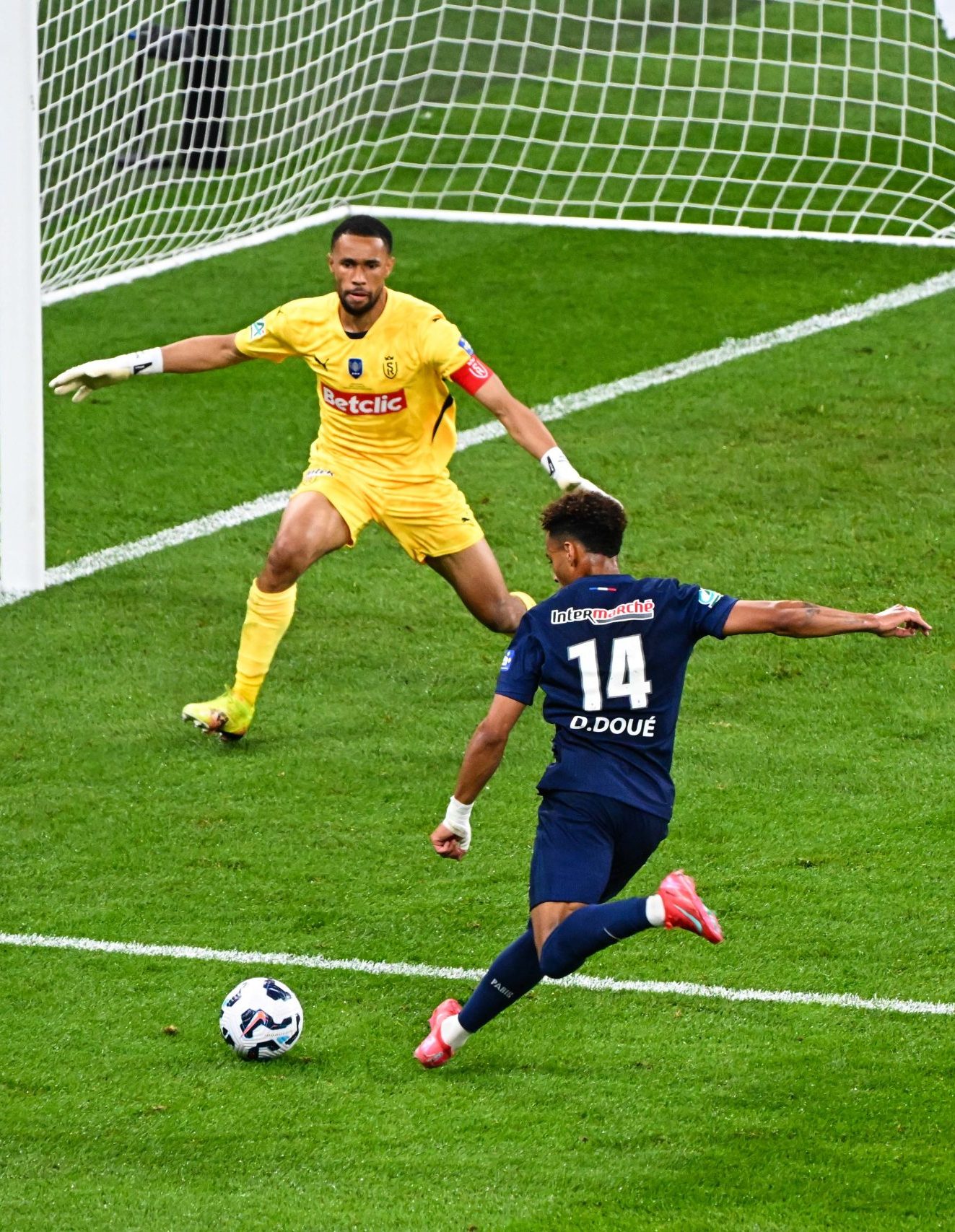 paris-saint-germain-v-stade-de-reims-french-cup-2024-2025-final